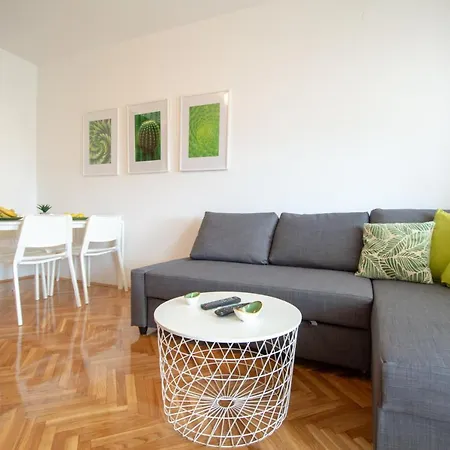 1-bedroom Apartment Novi Sad